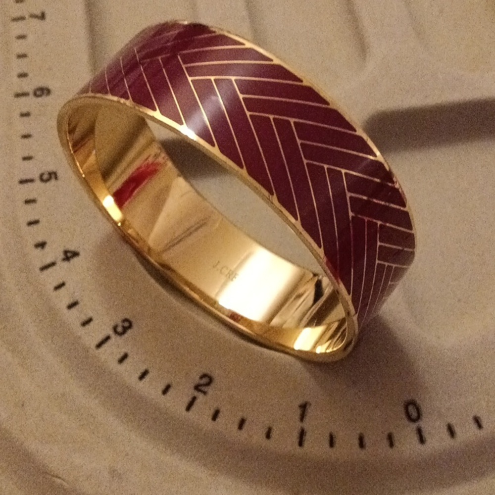 Free w/ purchase 👈🏻♥️Pink and Gold Chevron Bangle Bracelet - Picture 3 of 5